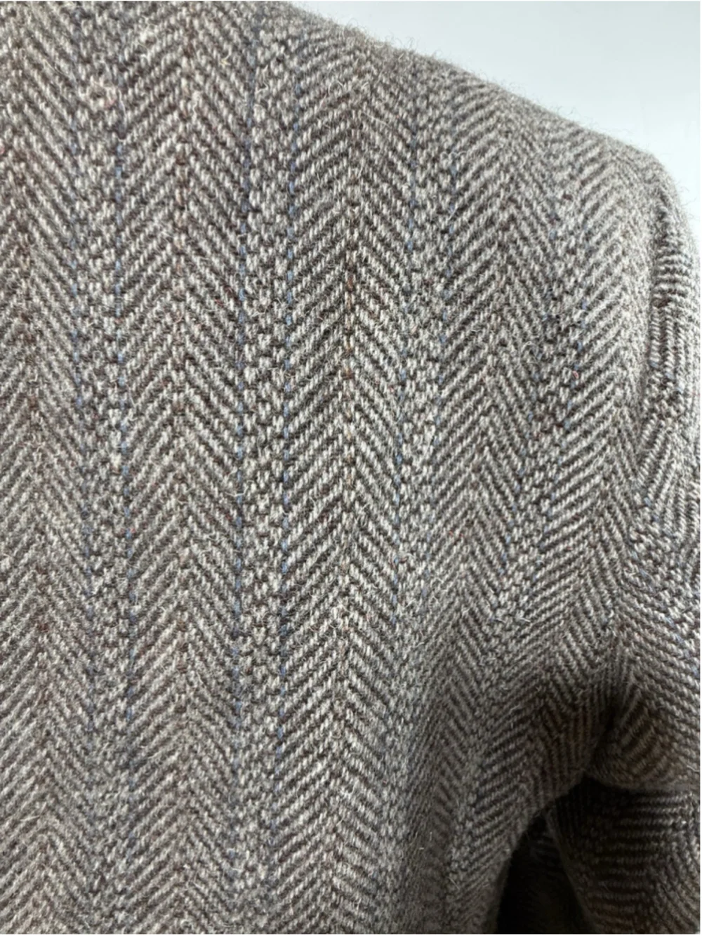 Vintage 100% Wool Herringbone Tweed Blazer 42S Academia Ivy Preppy Sport Coat